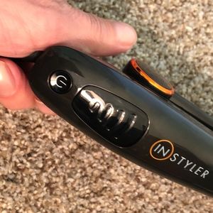 Instyler Makeup - INSTYLER Curling or Straightening Brush Instyler Makeup - INSTYLER Curling or Straightening Brush
